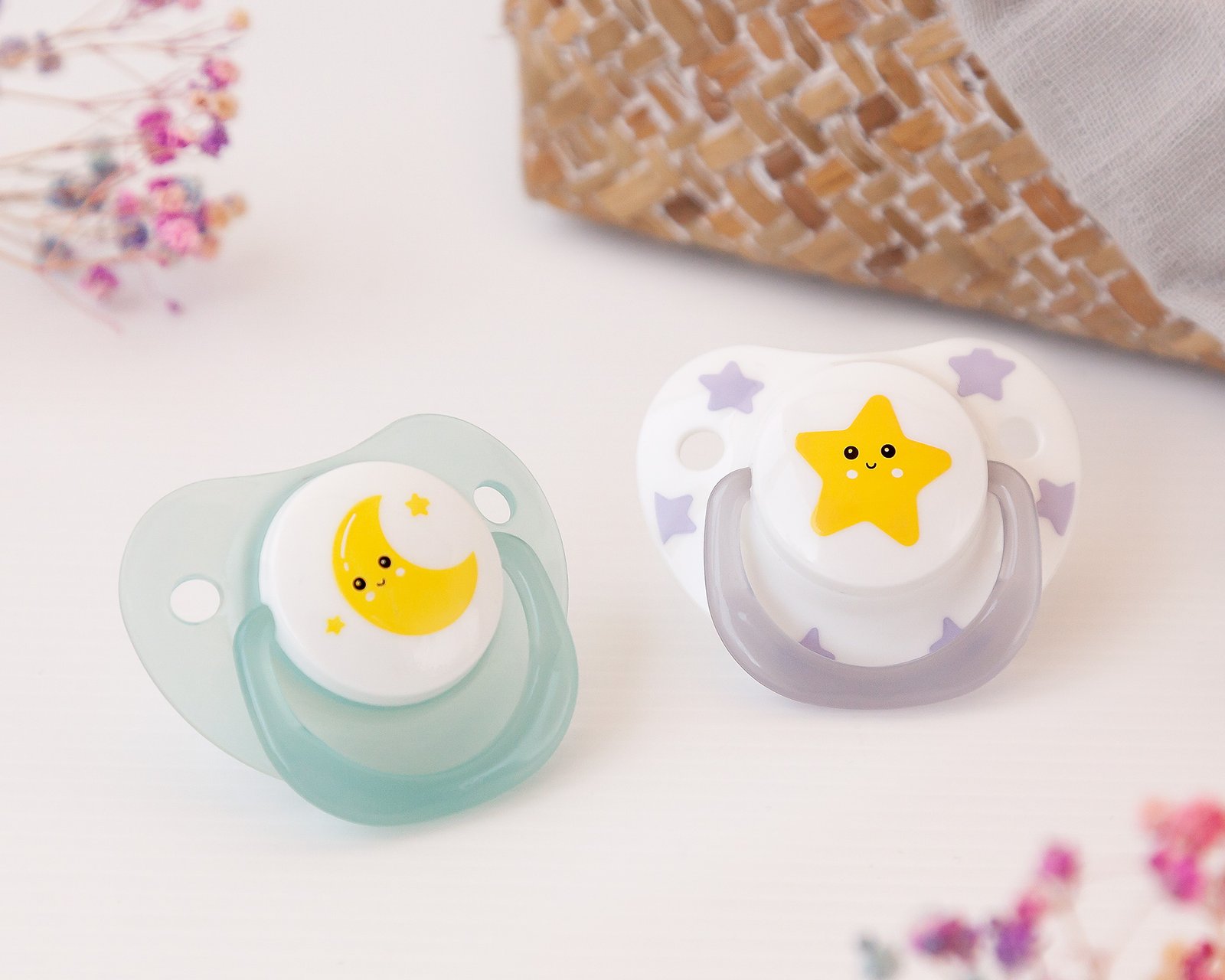 SET DE 2 CHUPETES NOCTURNOS GLOW IN DARK - Imagen 7