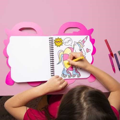 LIBRO OMY CON PINTURAS Y PEGATINAS UNICORNIO LILY - Imagen 4