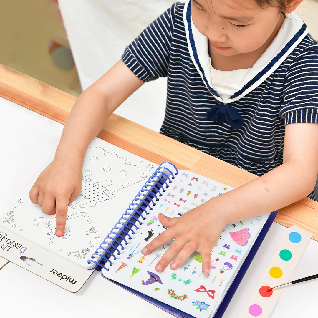 Cuaderno creativo del pequeño diseñador – Club Mágico - Imagen 4