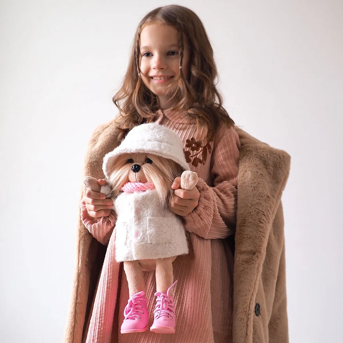 Peluche Lucky Doggy, Lucky Yoyo: Moda Invierno 38cm - Imagen 5